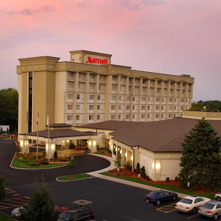 Rochester Airport Marriott Exteriör bild