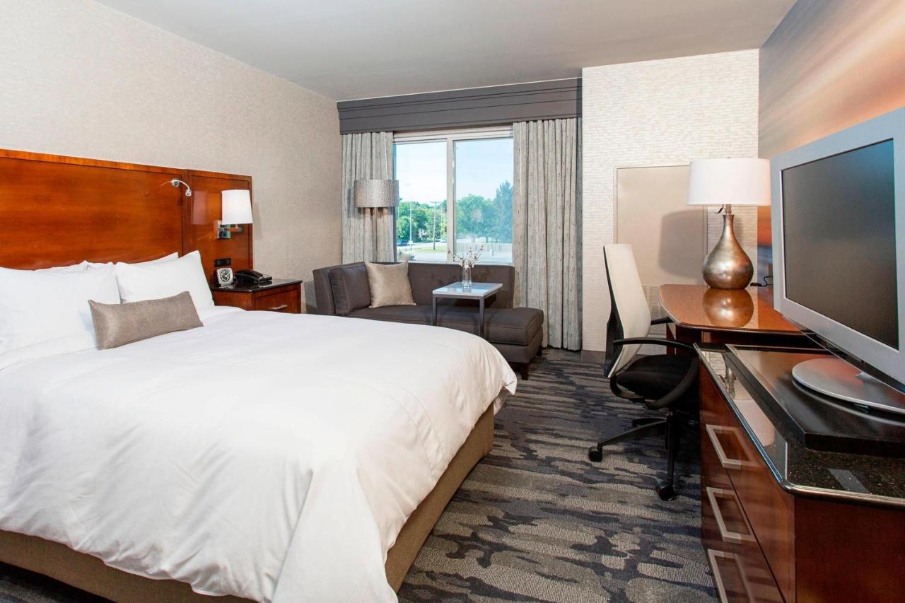 Rochester Airport Marriott Exteriör bild
